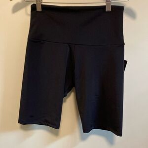 Onzi Flow Yoga high rise bike black shorts size S/M
